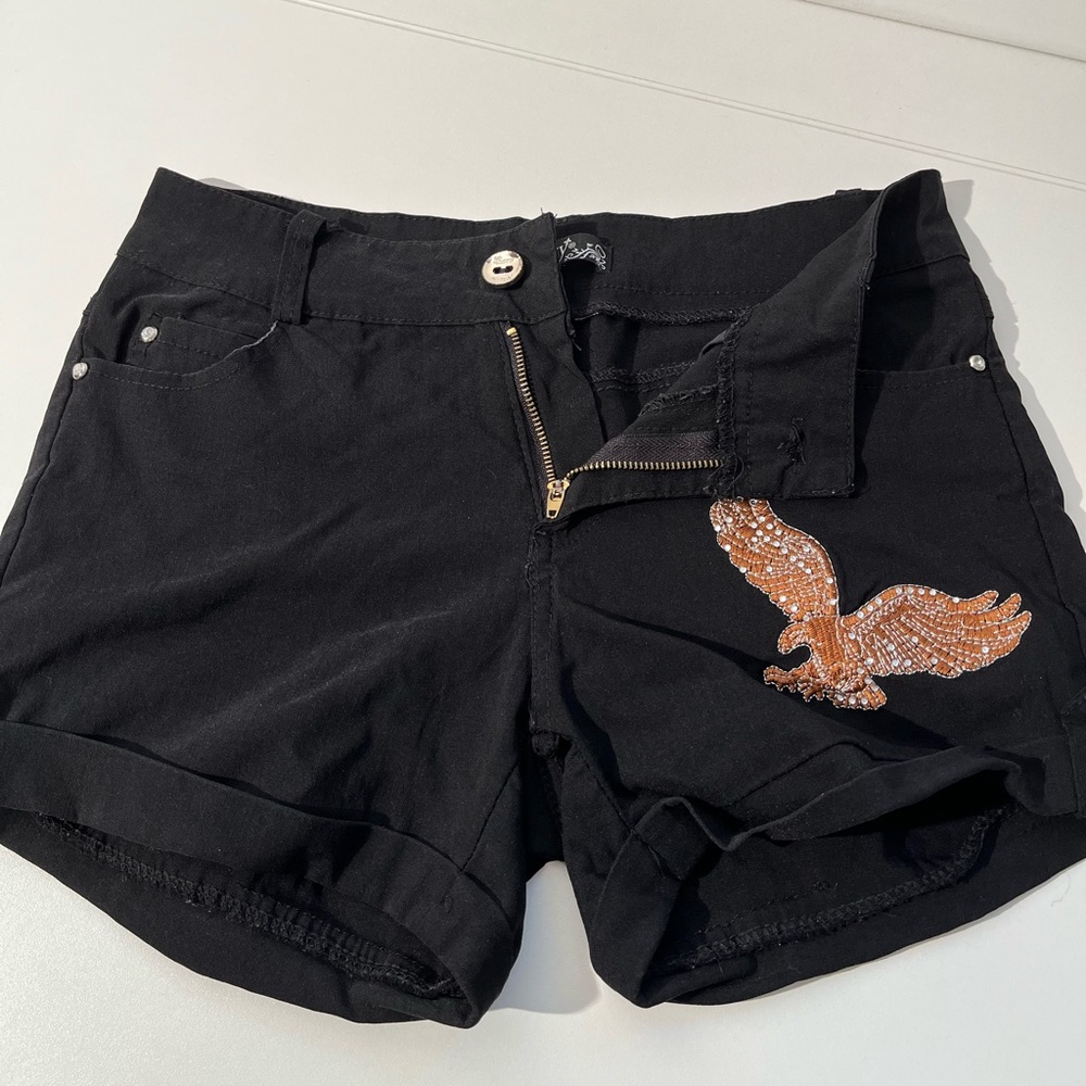 4/35$ 🌈 Black Shorts with Embroidery